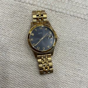 Marc Jacobs gold watch